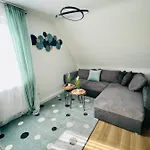 3room-central-modern Near Mtu- The Zeppelin By Lakescape Fewos Apartment *