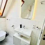 3room-central-modern Near Mtu- The Zeppelin By Lakescape Fewos Apartment Friedrichshafen