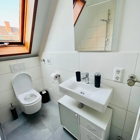 3room-central-modern Near Mtu- The Zeppelin By Lakescape Fewos Appartement *